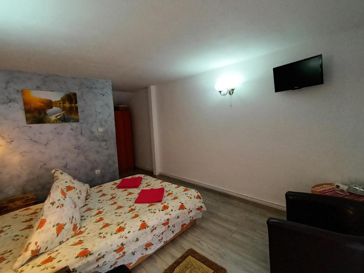Pension Calborean Talmacel Exterior photo